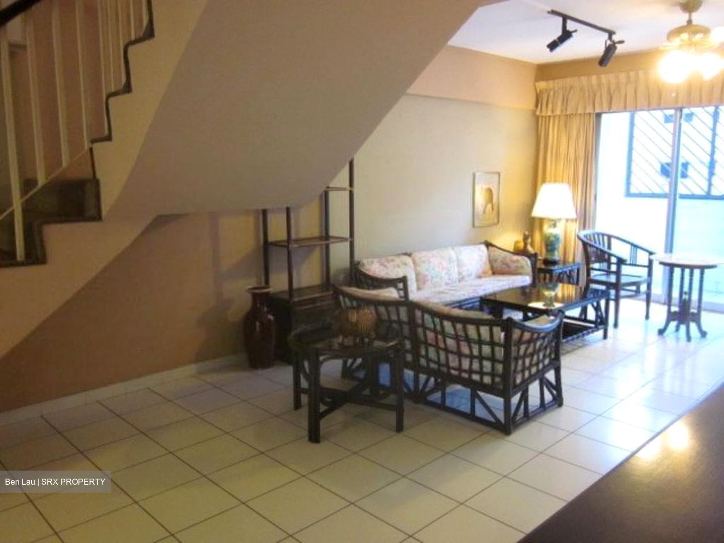 Blk 323 Jurong East Street 31 (Jurong East), HDB Executive #557750611